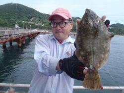 神戸市立須磨海づり公園　投げ釣りでカレイ