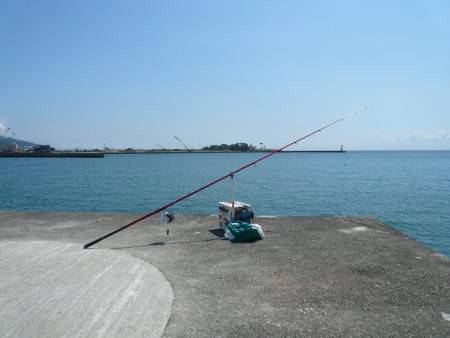 志筑川でキス狙い