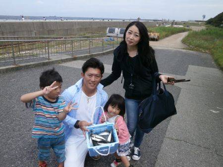 大阪南港海釣り公園　アジ、サバ、サッパほか…