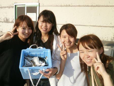 大阪南港海釣り公園　アジ好調