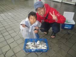 サバたくさん釣れています♪