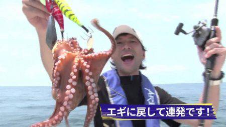 伊丹章・永田まりのタッグで明石の船タコ釣りに挑戦！（後半）【カンパリムービー】