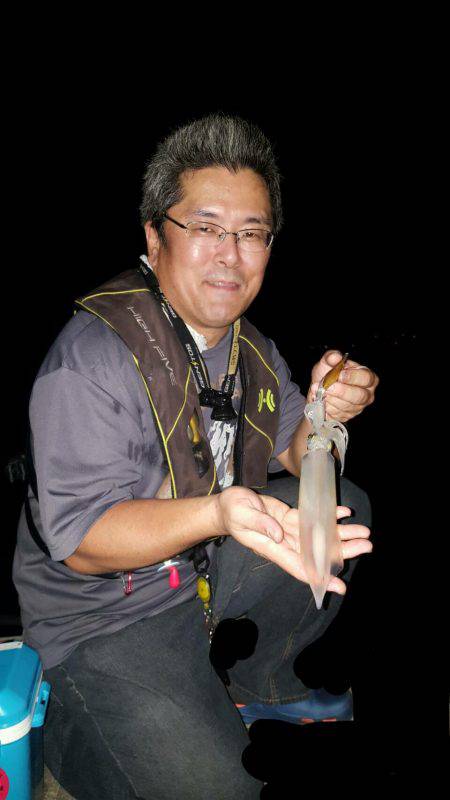 胴長２０㎝のケンサキヒット！