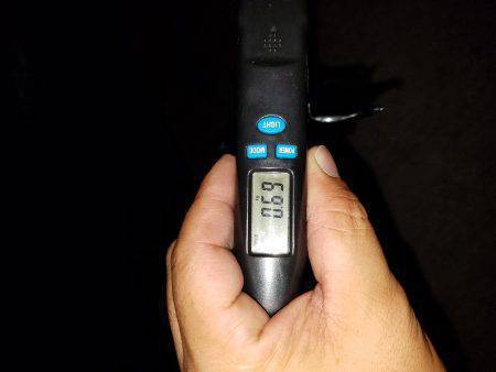 強風の中にて。