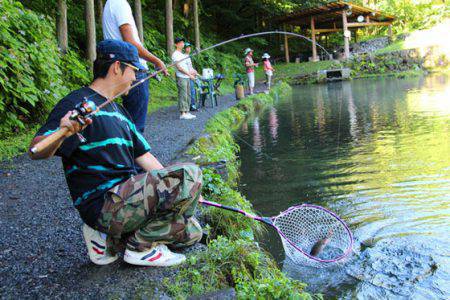 小菅トラウトガーデン 釣果