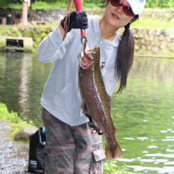 小菅トラウトガーデン 釣果