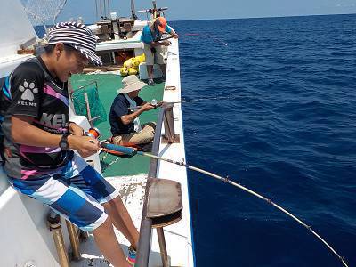 明日丸 釣果