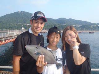 神戸市立須磨海づり公園　ハゲ掛けでウマヅラ…