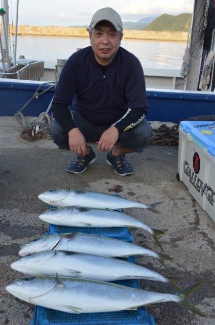 ジギング船 BLUEWATER 釣果
