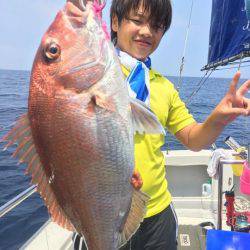 デカ オニカサゴ、真鯛、獲ったど〜