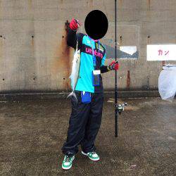 激シブショアジギのなかなんとか１匹