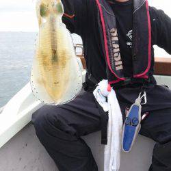 海英丸でサワラゲット！