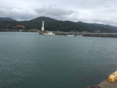 大雨洪水警報の中