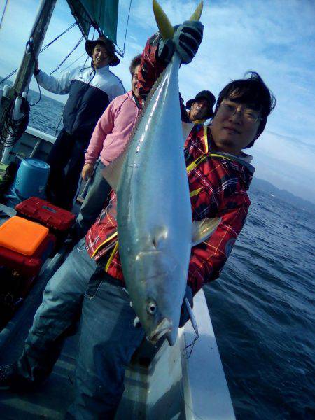 ファイヤードルフィン 釣果