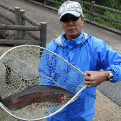 フィッシングレイクたかみや 釣果