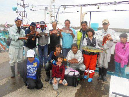 初栄丸 釣果