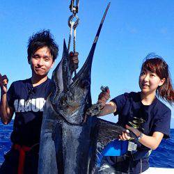 沖縄の釣船クレーンズ・鶴丸 釣果