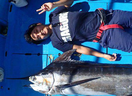 沖縄の釣船クレーンズ・鶴丸 釣果