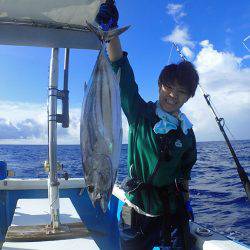 沖縄の釣船クレーンズ・鶴丸 釣果