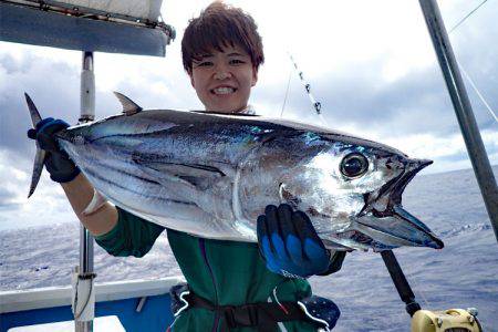 沖縄の釣船クレーンズ・鶴丸 釣果