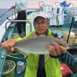 丸万釣船 釣果