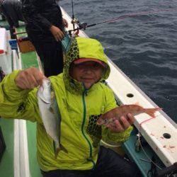 丸万釣船 釣果