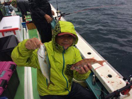 丸万釣船 釣果