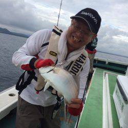 丸万釣船 釣果