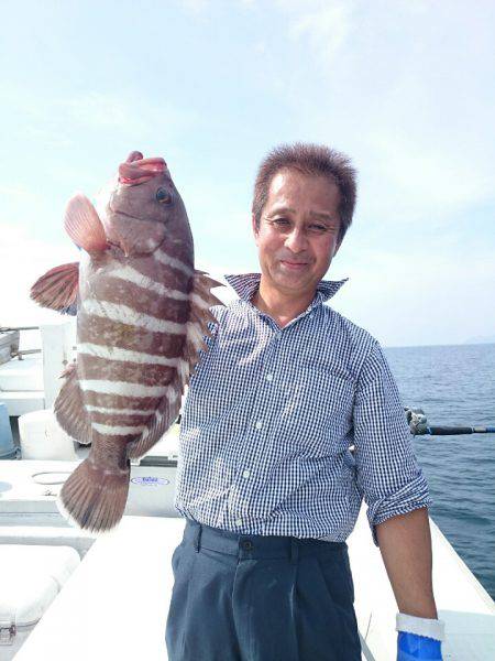 エンペラー 釣果