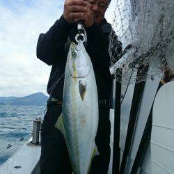 エンペラー 釣果