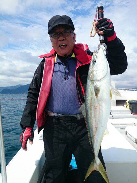 エンペラー 釣果