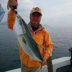 エンペラー 釣果