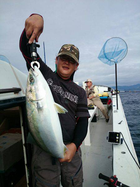 エンペラー 釣果