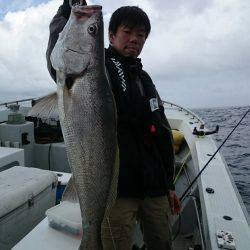 エンペラー 釣果