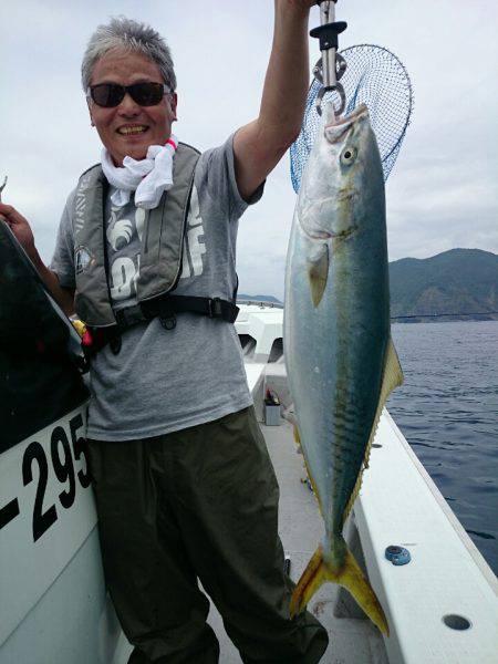 エンペラー 釣果