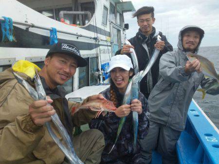 丸万釣船 釣果