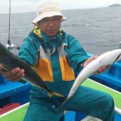 丸万釣船 釣果