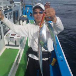 丸万釣船 釣果
