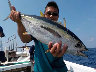 明日丸 釣果