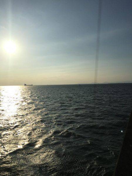 台風後の南港新波止