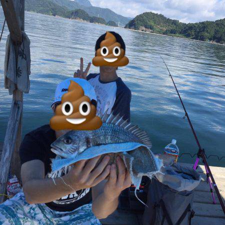 初浜栄丸さんの筏釣り