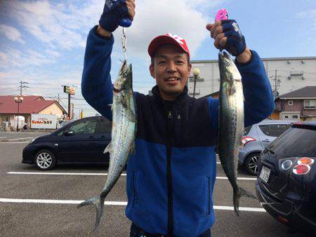 沖堤防で青物狙い