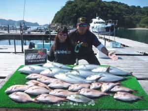 海上釣堀釣堀で青物祭り＊