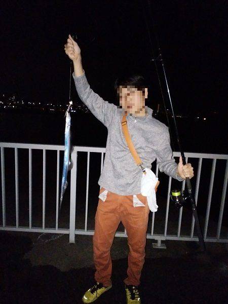 大蔵海岸でタチウオの引き釣り