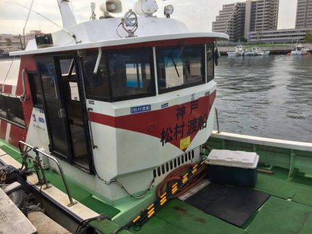 沖堤防で青物狙い