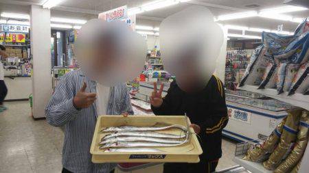 タチウオポツポツと