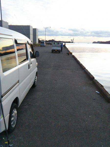 中浦緑地公園テンヤでタチウオ