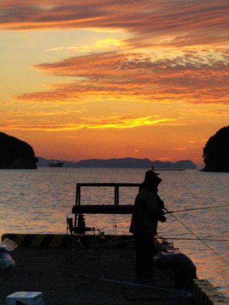 大潟岸壁テンヤでタチウオ