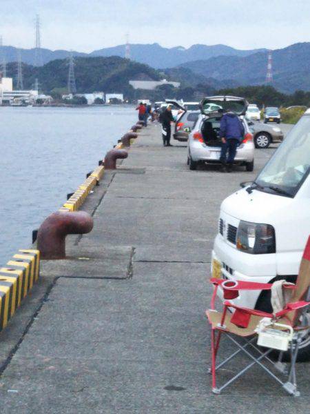 大潟岸壁テンヤでタチウオ