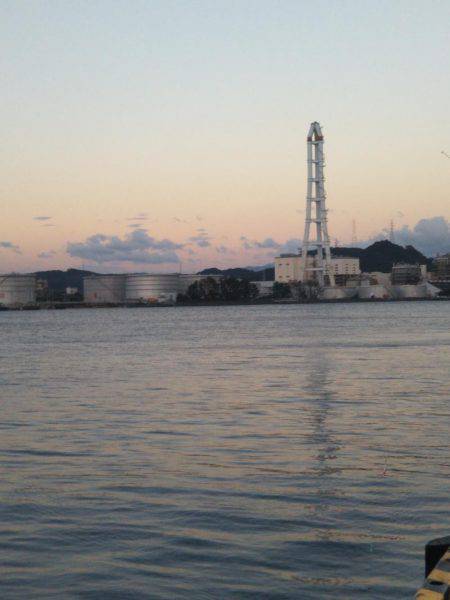 大潟岸壁テンヤでタチウオ